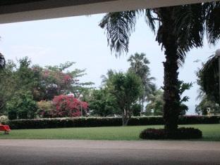 Room At Sunshine Beach Condo Pattaya Exterior photo